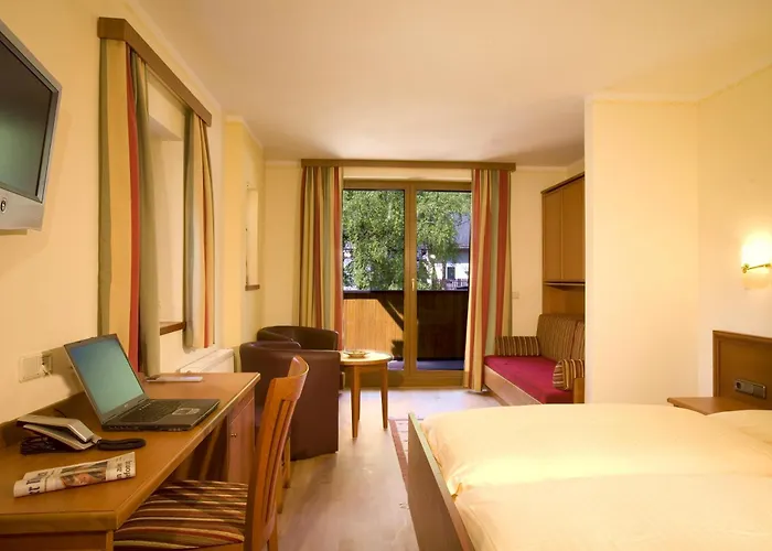 Garten - Hotel Sallerhof